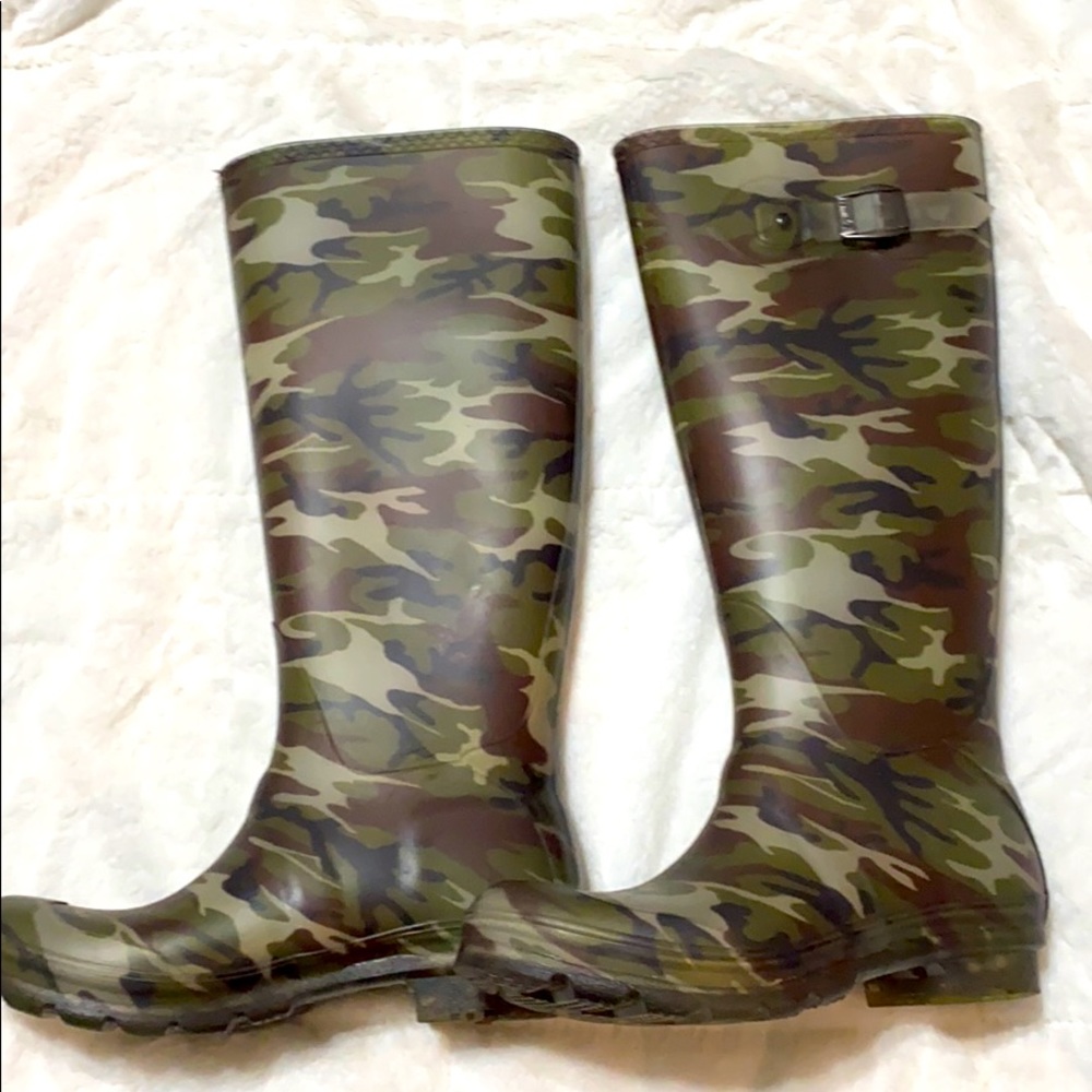 Rain boots